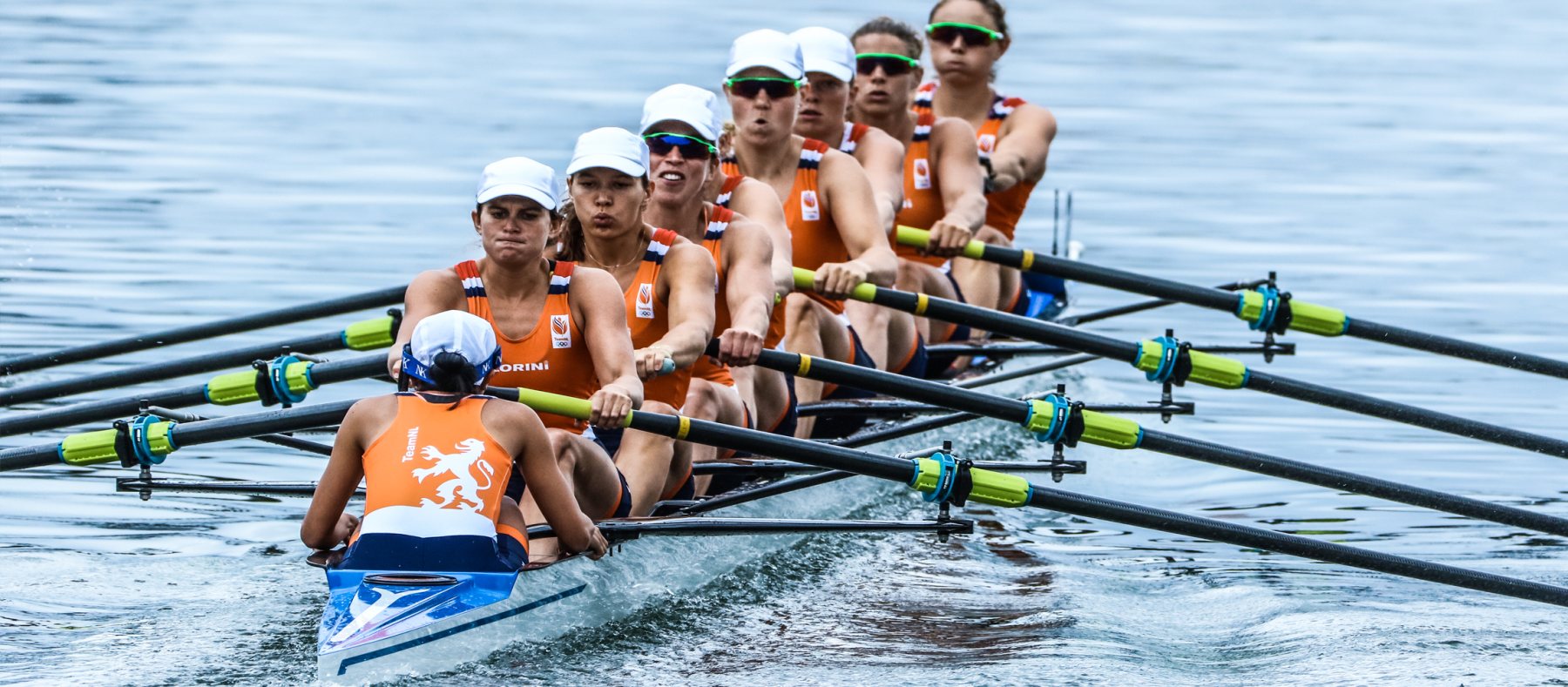 F09